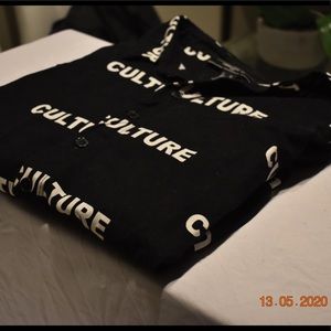 Culture Button Up